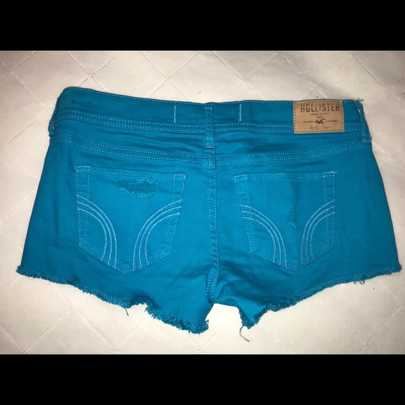 Hollister Jean Shorts - Picture 2 of 4